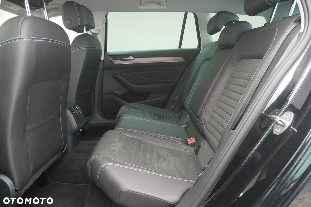 Volkswagen Passat Variant 2.0 TSI Elegance DSG - 15