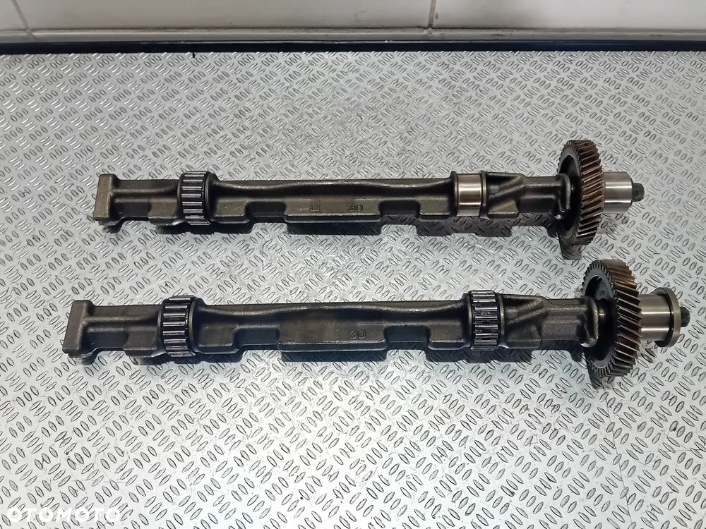 wałek balansowy BMW E90 E91 2.0 D 2008 781045402 - 3