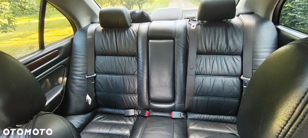 Honda Accord 2.0 LS - 9