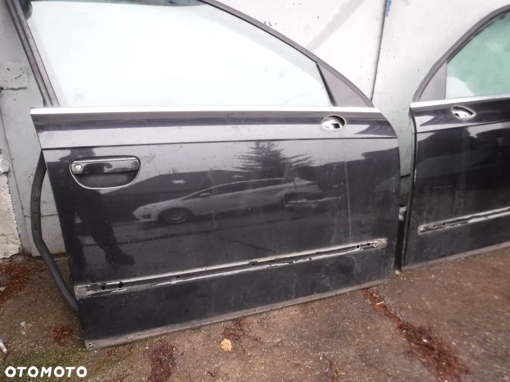 Seat Exeo drzwi  LC9Z  przod stan bdb prawe - 1
