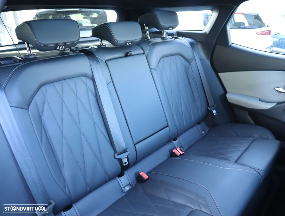 Ford Explorer 77 kWh Premium - 22