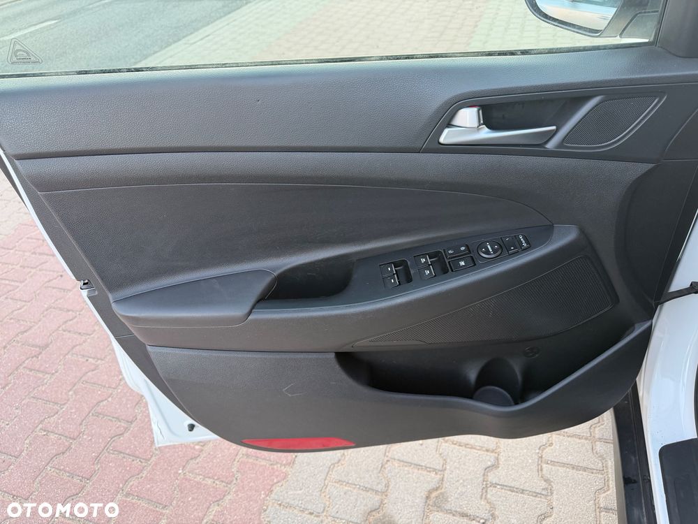 Hyundai Tucson blue 1.6 CRDi 2WD Style - 24