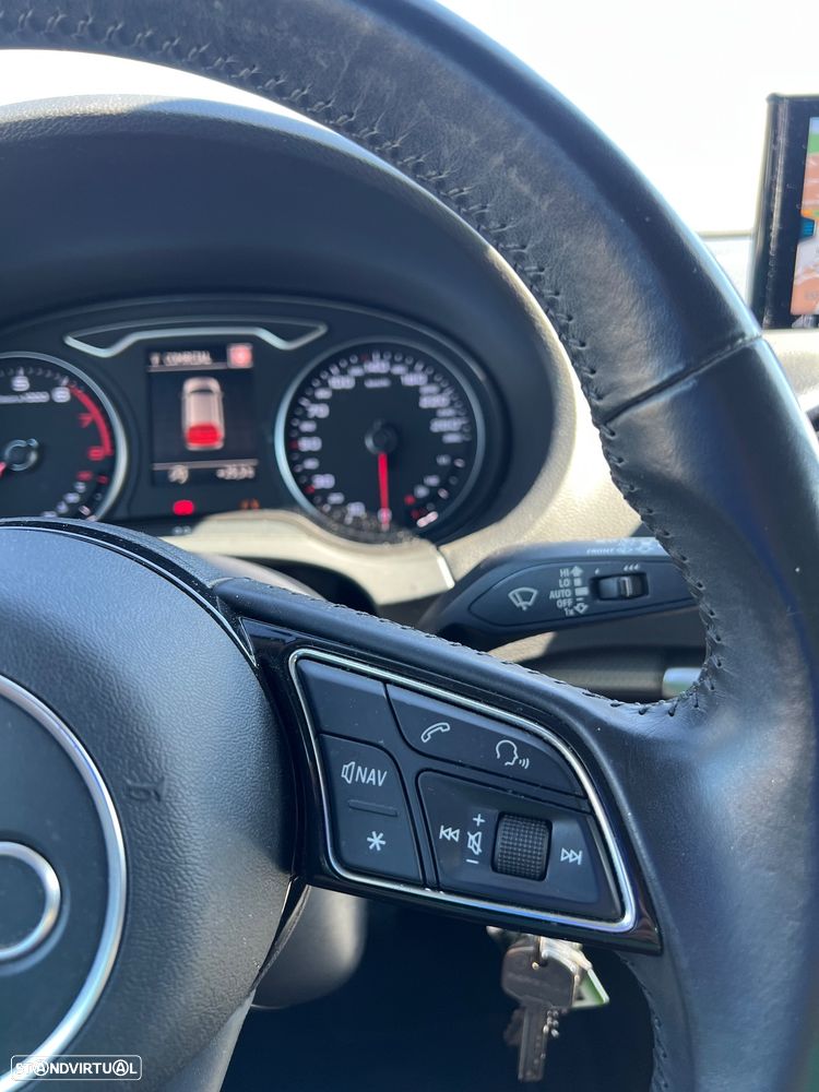 Audi A3 Sportback 1.0 TFSI Design - 8