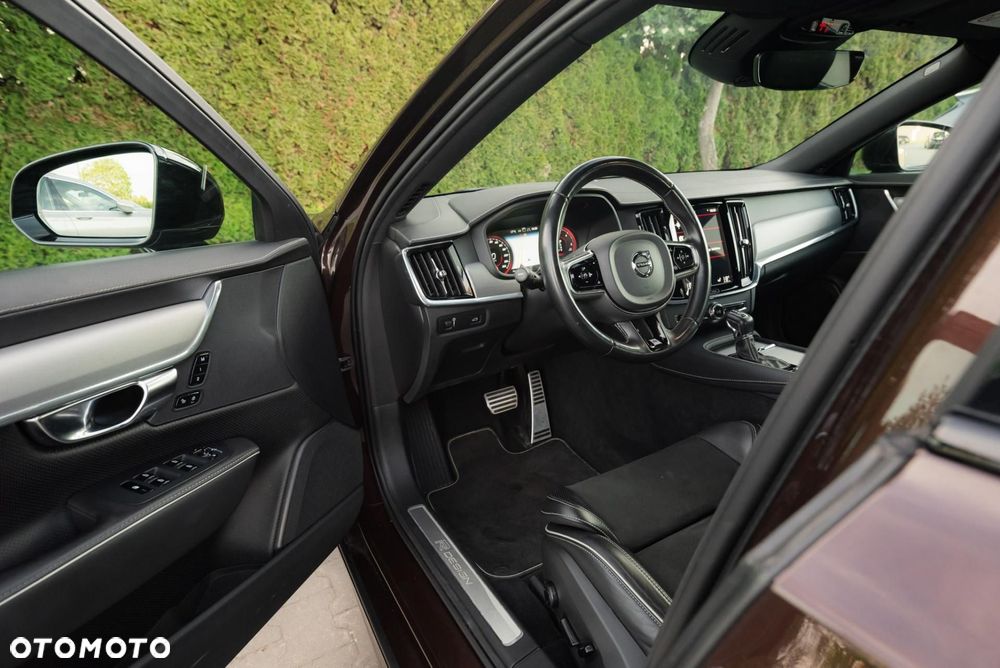 Volvo S90 D5 AWD R-Design - 10