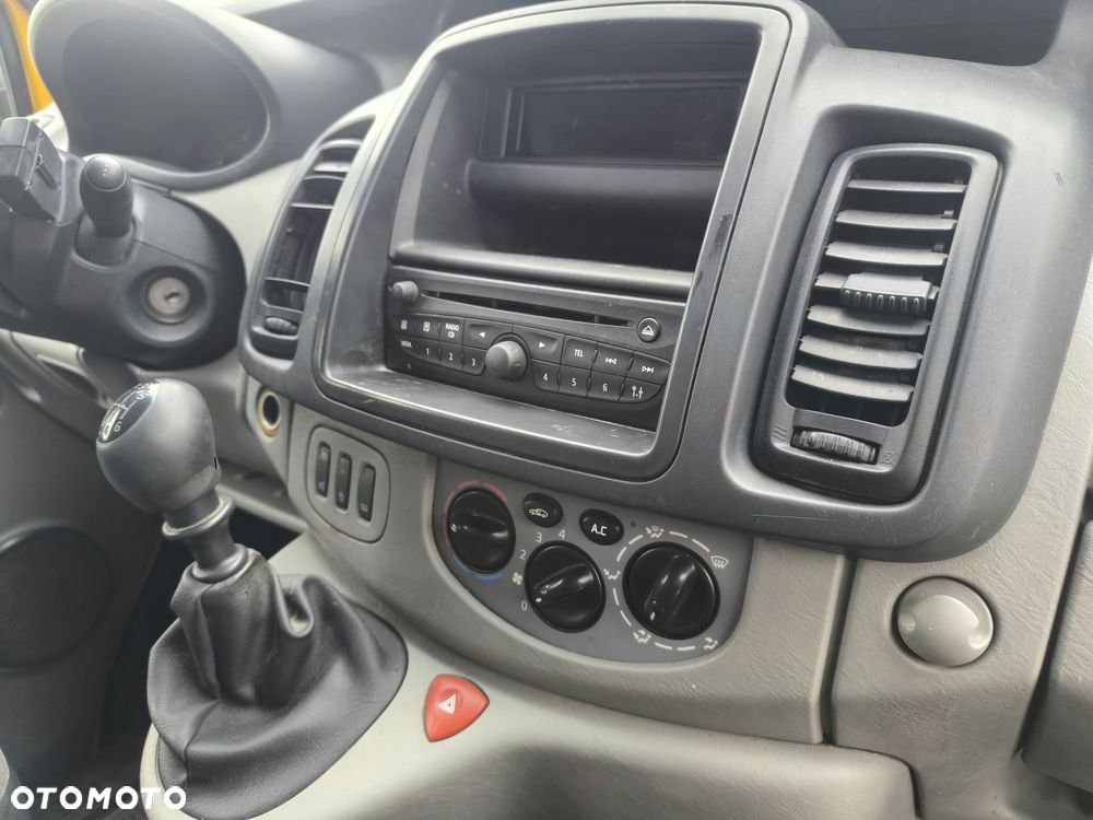Renault Trafic - 9