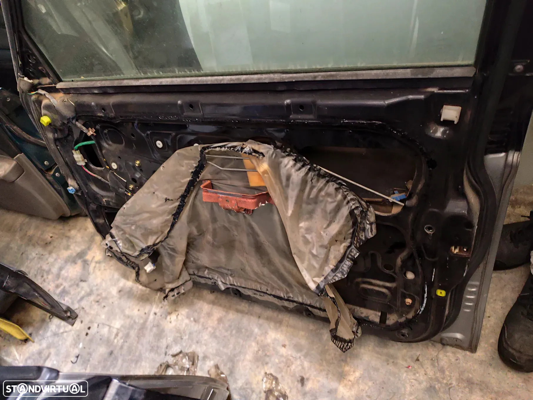 MITSUBISHI STRAKAR L200 PORTA FRENTE DIREITA - PF632 - 3