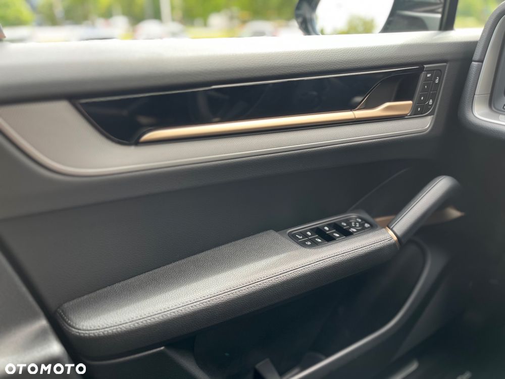 Porsche Cayenne E-Hybrid - 15