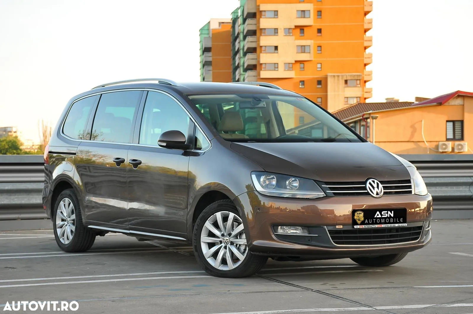 Volkswagen Sharan 2.0 TDI DSG Blue Motion Highline - 6