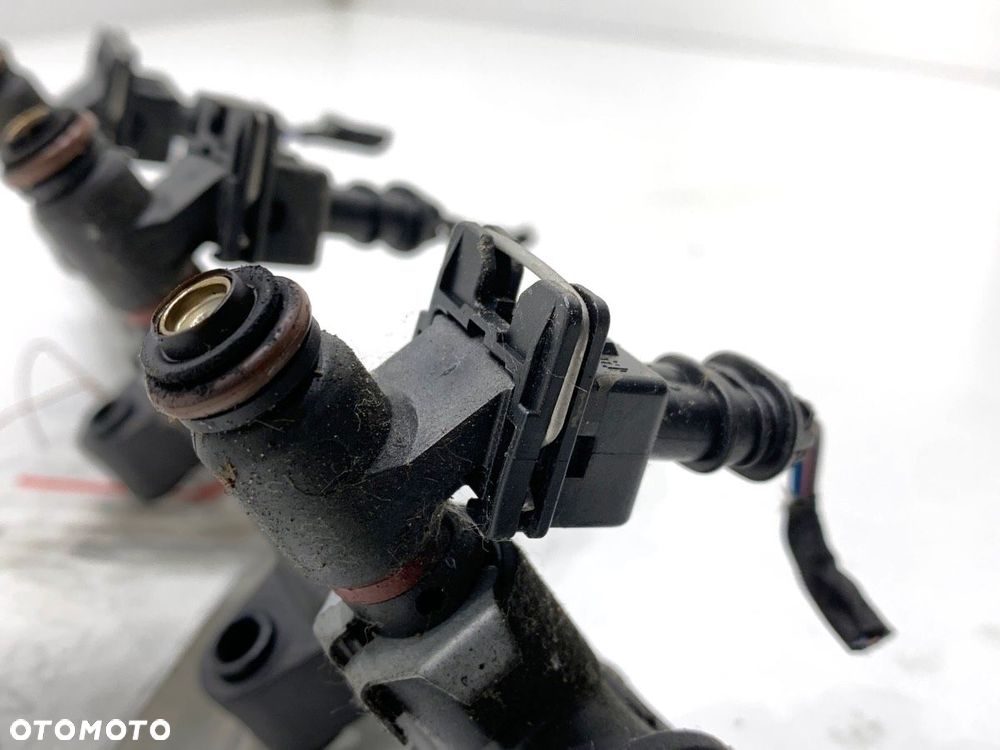 LISTWA WTRYSKOWA  FIAT 500 (312_) 2007 - 2022 1.0 Mild Hybrid (312.AYD1B) 51 kW [69 KM] Hybryda - 3