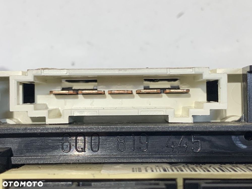 PANEL STEROWANIA NAWIEWU  SEAT IBIZA III (6L1) 2002 - 2009 1.4 16V 63 kW [86 KM] benzyna 2006 - 2009 - 5