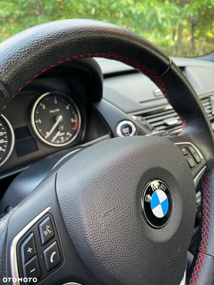 BMW X1 - 13