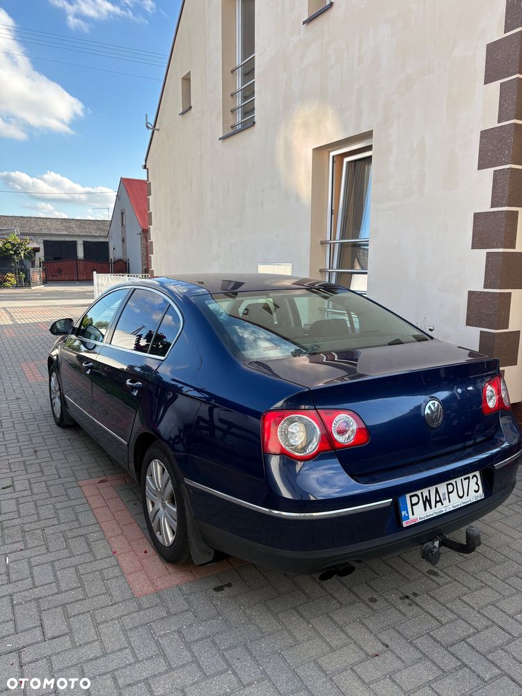 Volkswagen Passat 2.0 TDI DPF Comfortline - 4