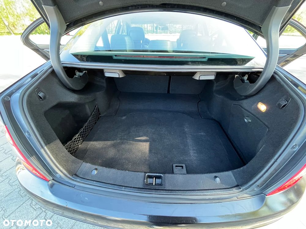 Mercedes-Benz Klasa C 200 CDI DPF Elegance - 26