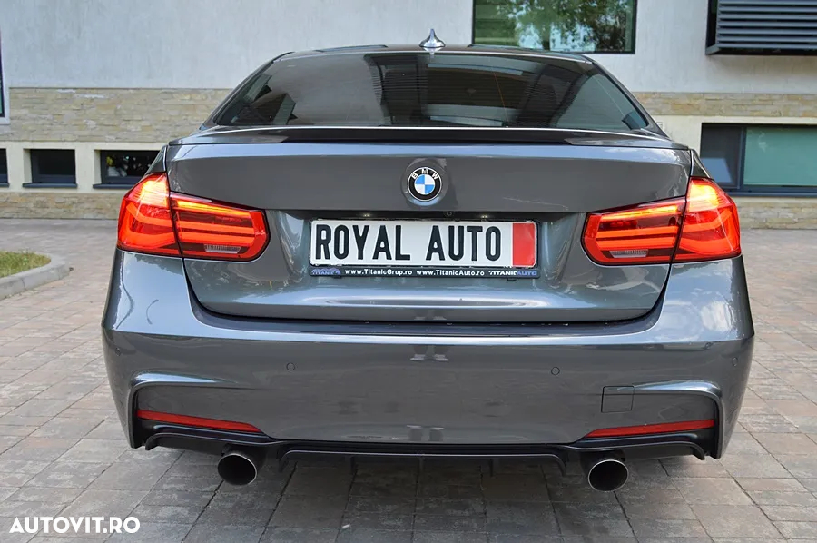 BMW Seria 3 320i Aut. Edition M Sport Shadow - 11