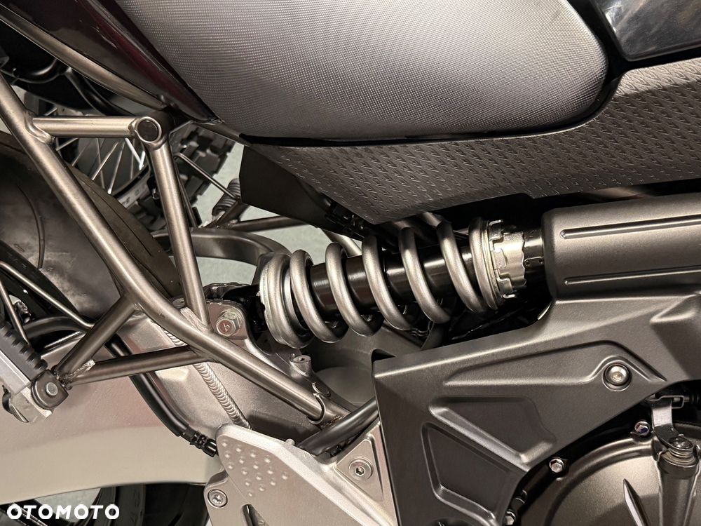 Kawasaki Versys 650 - 12