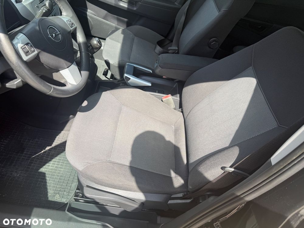 Opel Zafira 1.6 - 14