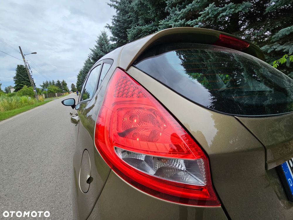 Ford Fiesta 1.4 Champions Edition - 7