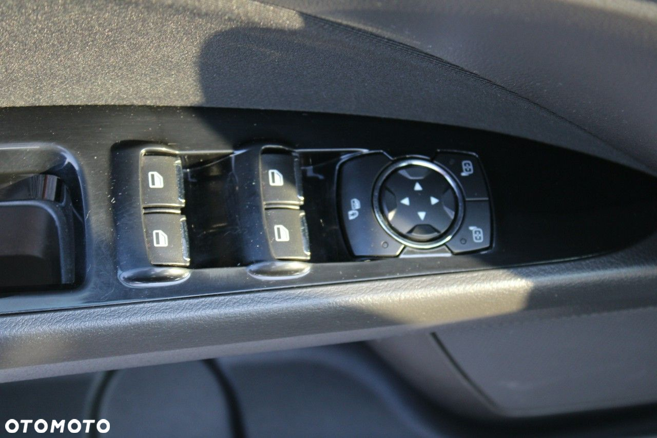 Ford Mondeo - 20