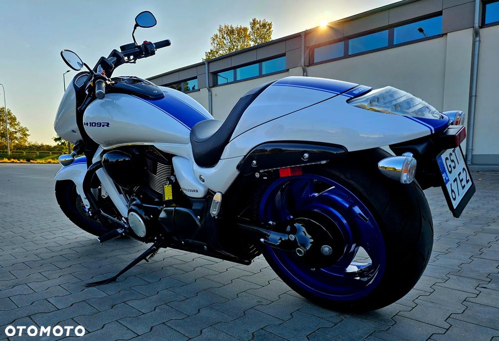 Suzuki Boulevard - 8