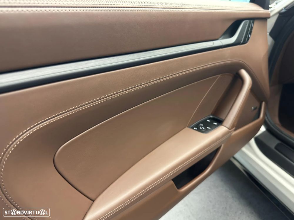 Porsche 911 (992) Carrera 4 GTS - 38