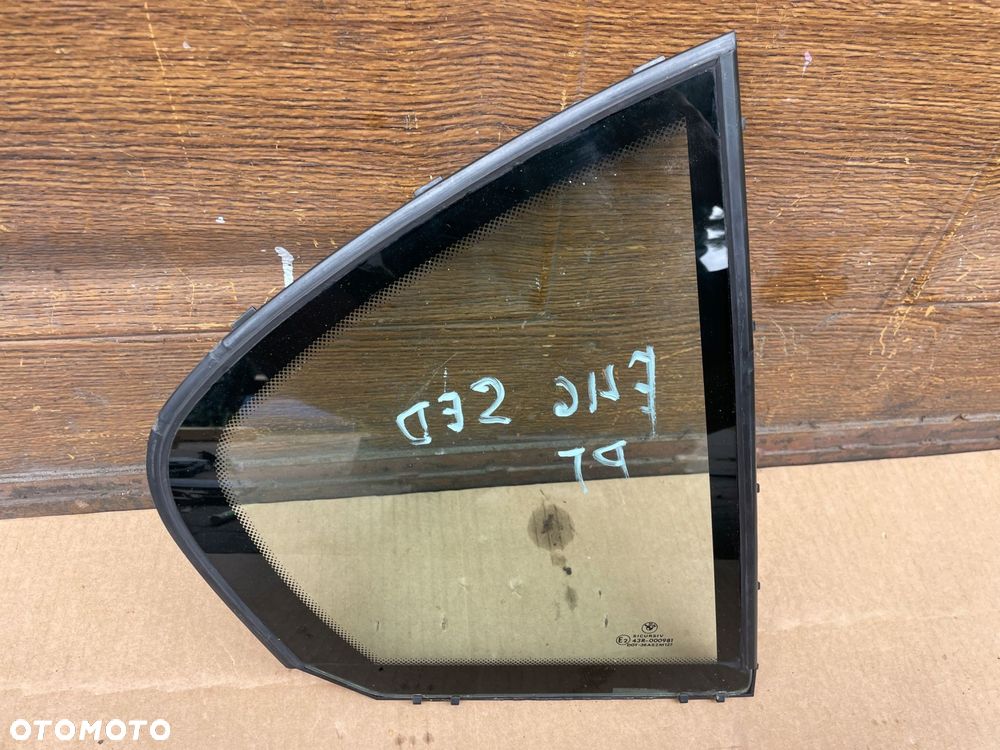 szyba prawa z drzwi mała trójkąt bmw e46 sedan oe bmw - 1