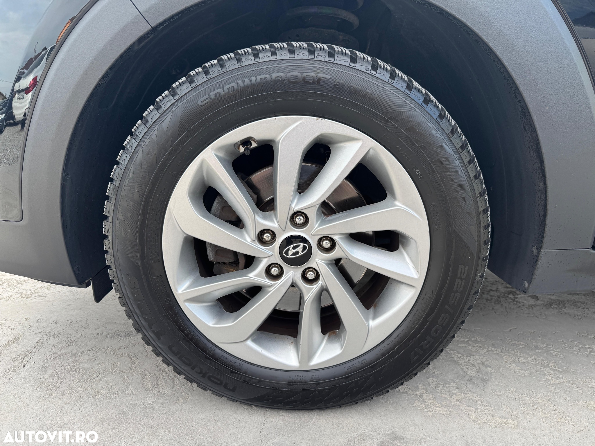 Hyundai Tucson 2.0 CRDI 4WD Automatik Style - 35