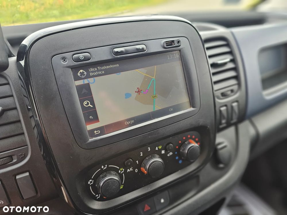 Opel Vivaro-b - 14