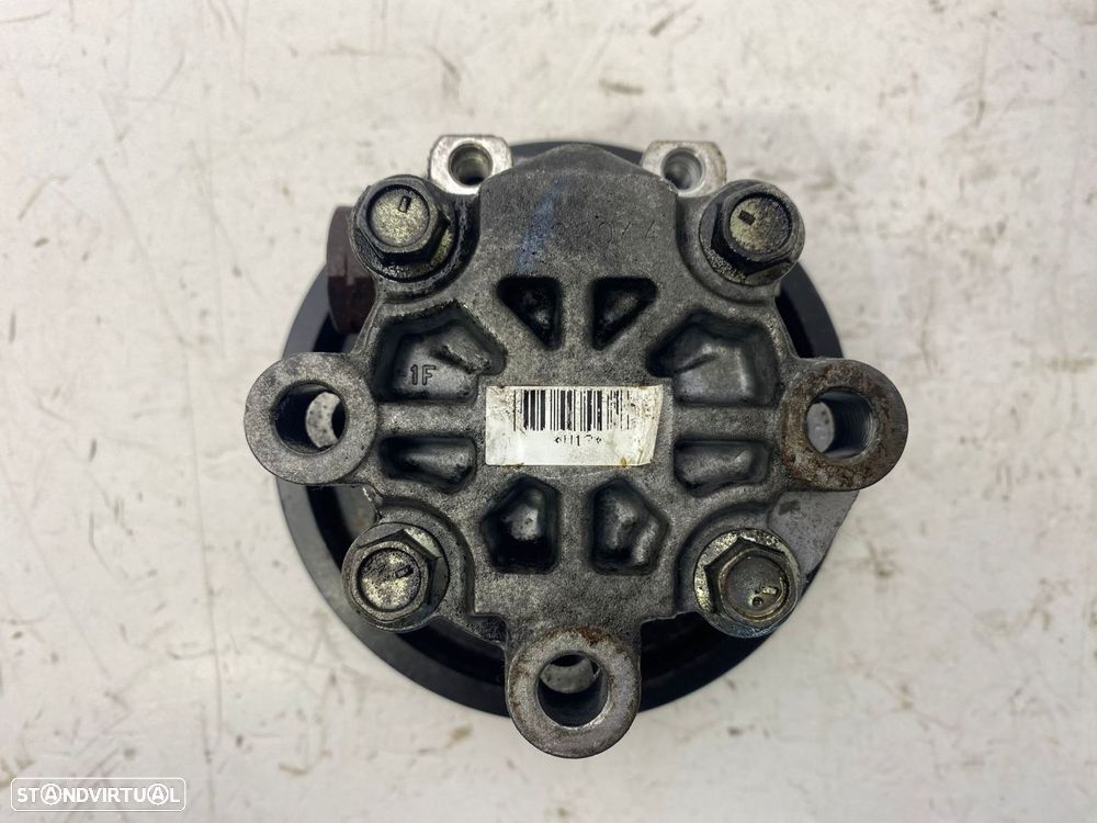 Bomba direcção assistida TOYOTA AVENSIS (_T25_) 2.2 D-4D REF. MOTOR 2AD-FTV - 4