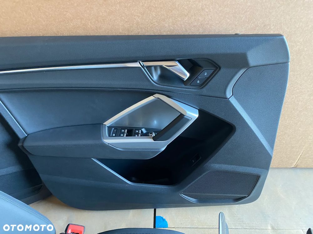 Audi Q3 83A kompletny środek Fotel fotele kanapa skóra boczki czarne 26km - 4