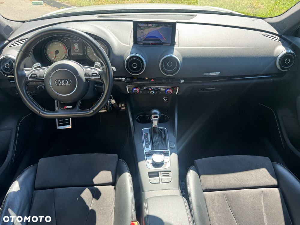 Audi S3 TFSI Sportback S tronic - 23