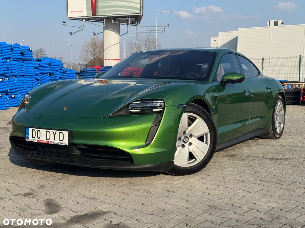 Porsche Taycan - 1