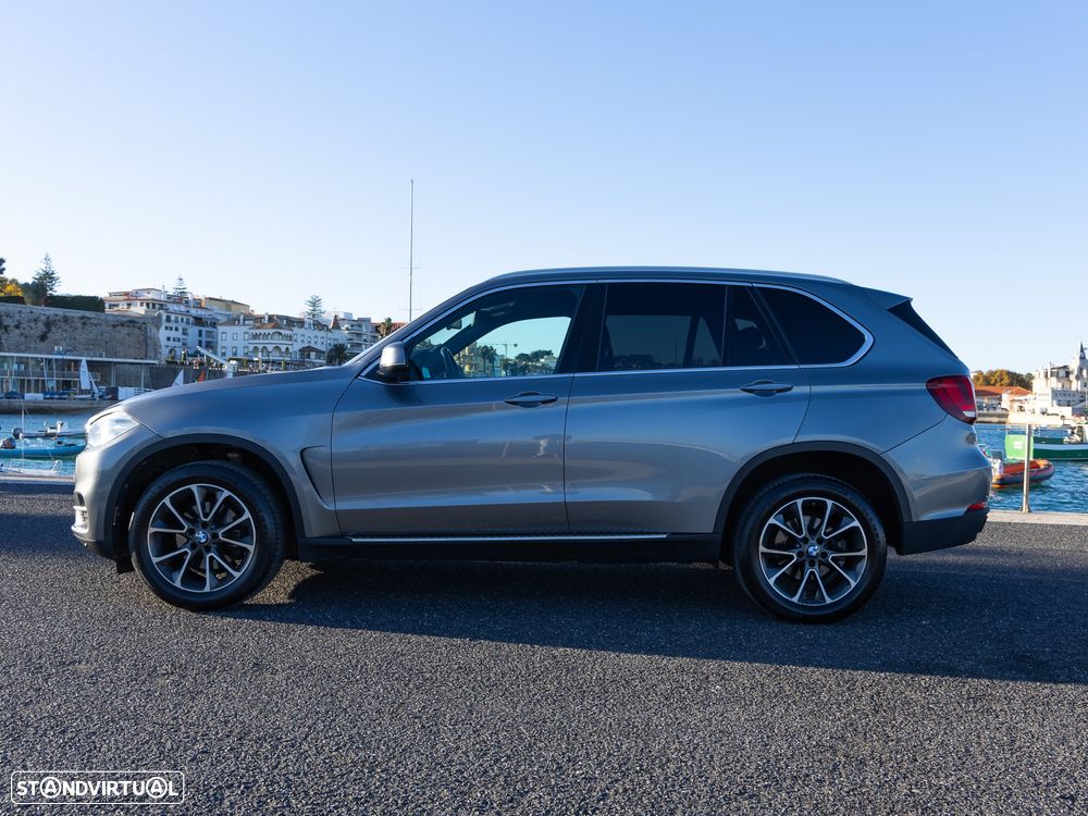 BMW X5 25 d sDrive Comfort 7L - 3