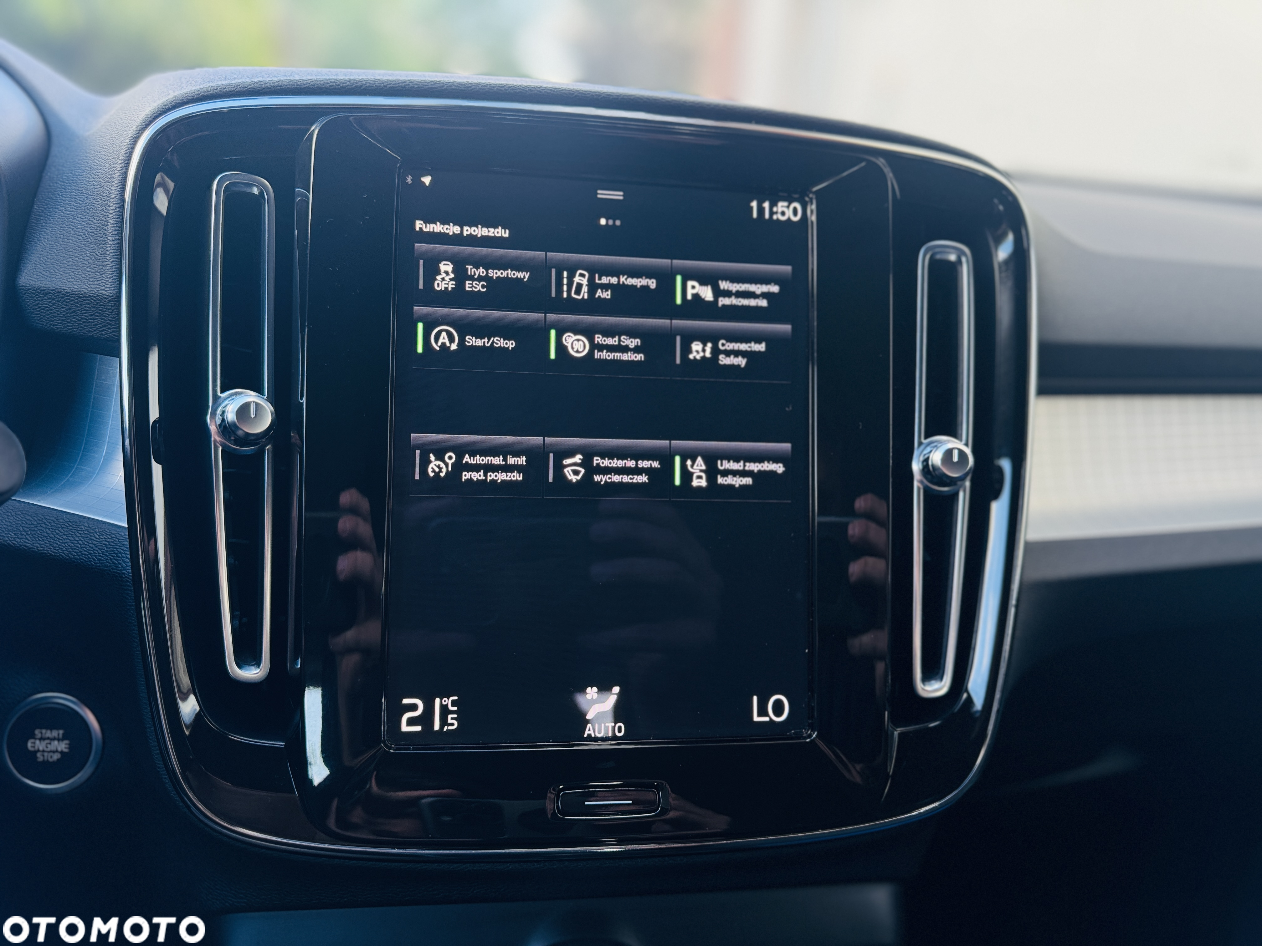 Volvo XC 40 T2 Plus Dark - 8