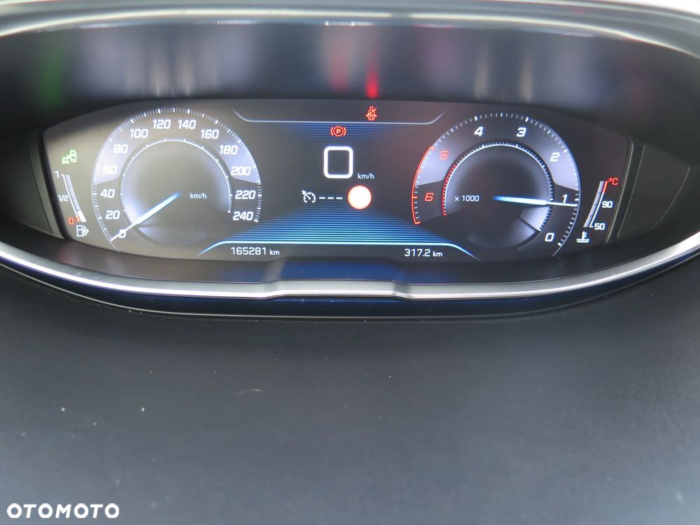 Peugeot 5008 1.5 BlueHDi Allure S&S - 18