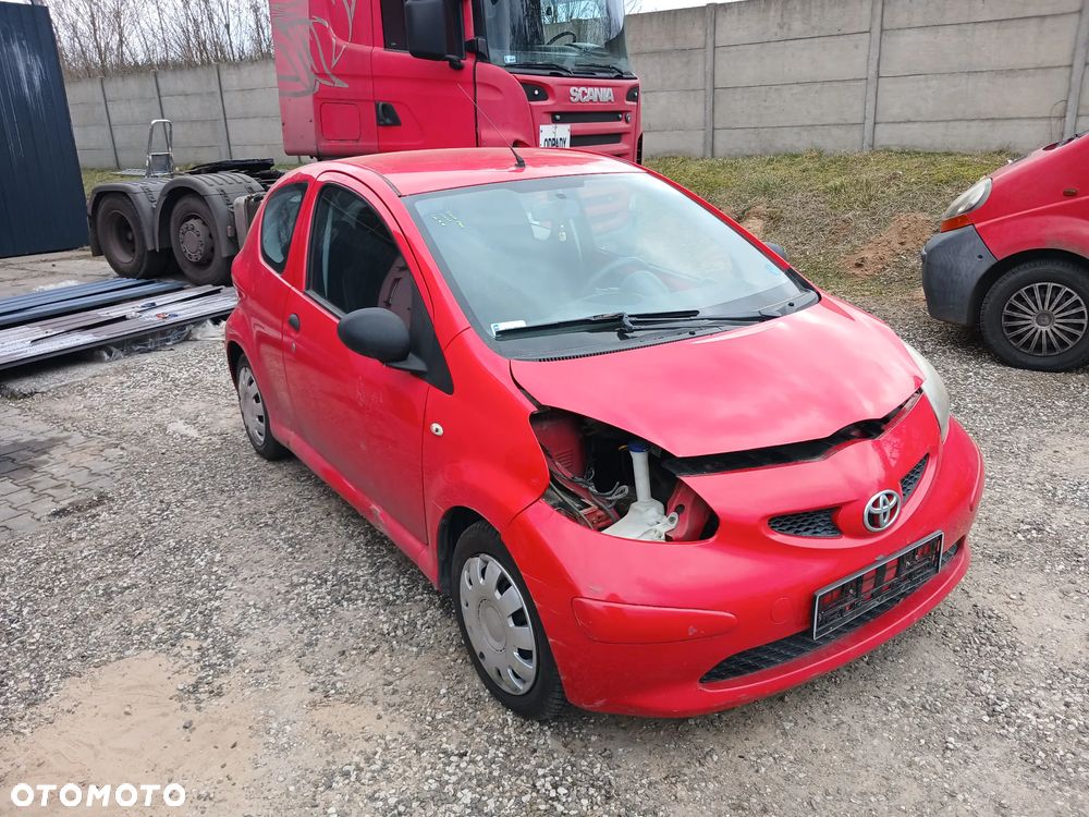TOYOTA AYGO 1.0 VTI LAK FC10 CAŁA NA CZĘŚCI CZESCI - 2