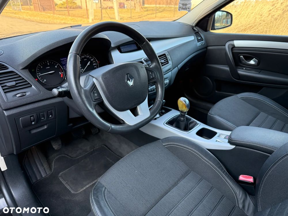 Renault Laguna 2.0 DCi FAP Expression - 16