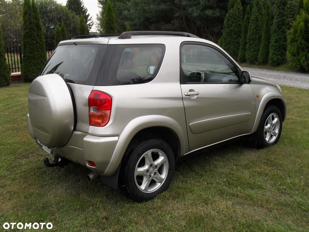 Toyota RAV4 2.0 VVT-i Prestige - 4