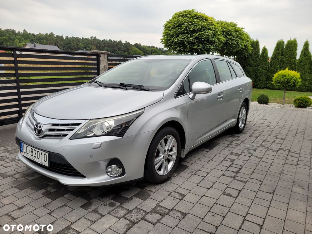 Toyota Avensis - 1