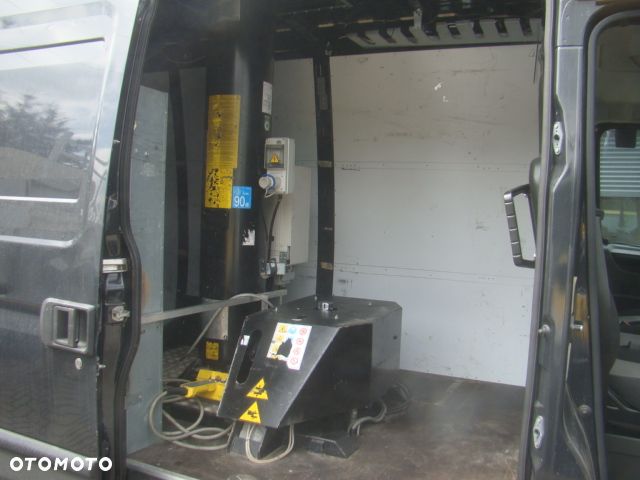 Iveco DAILY 50 C 16 3.0TDI ZWYSZKA 14M PODNOŚNIK KOSZOWY - 17