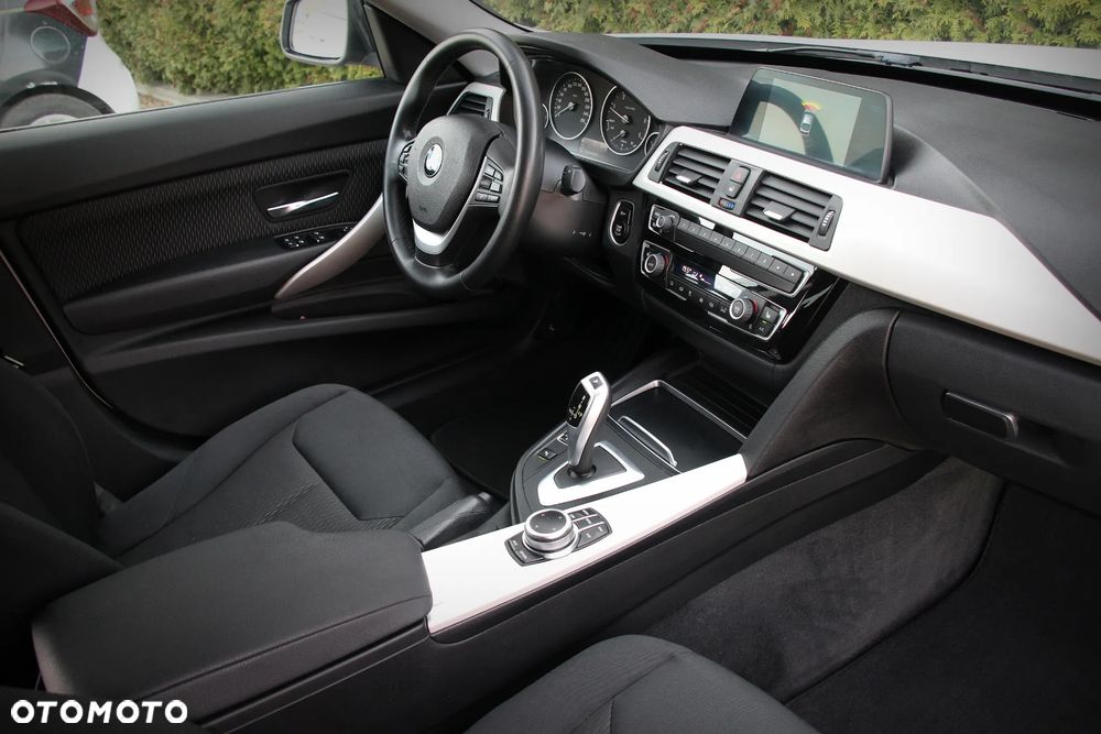 BMW 3GT 318d Advantage - 17