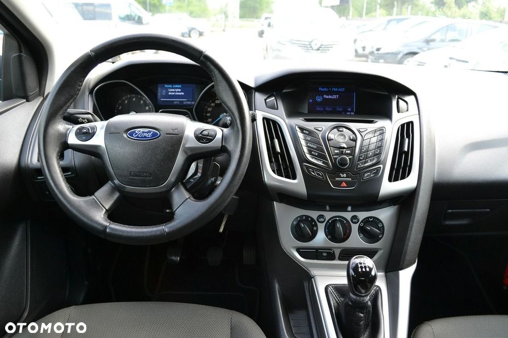 Ford Focus 1.6 Edition - 9