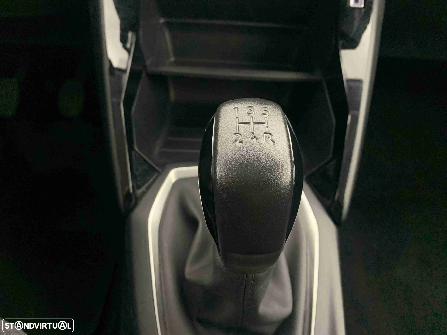 Peugeot 208 1.2 PureTech Active - 20