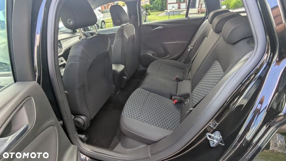 Opel Astra 1.2 T Edition S&S - 14