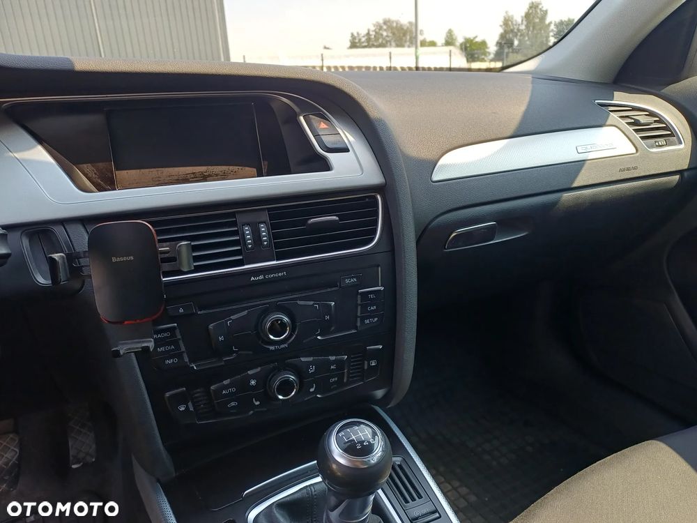 Audi A4 Avant 2.0 TDI Quattro - 10