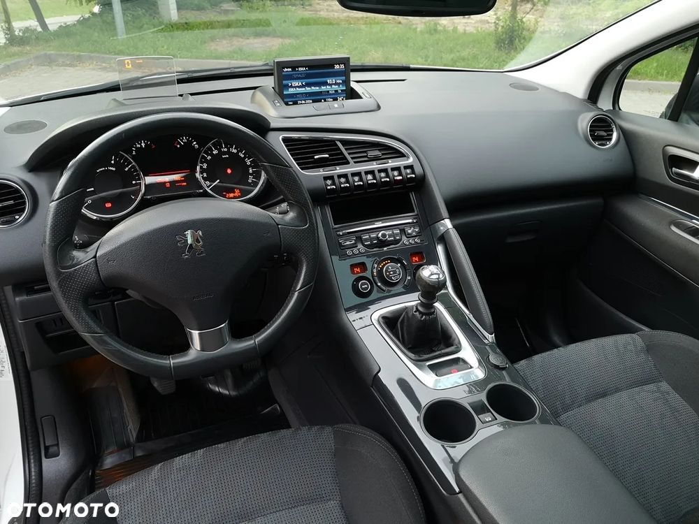 Peugeot 3008 120 VTi Premium - 5