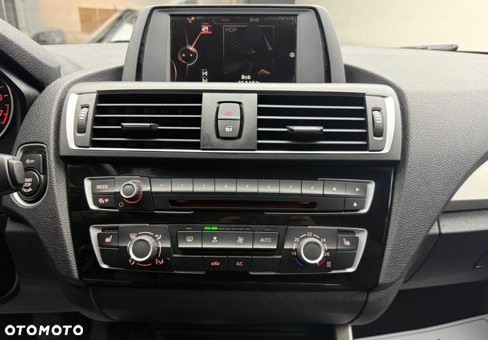 BMW Seria 1 - 21