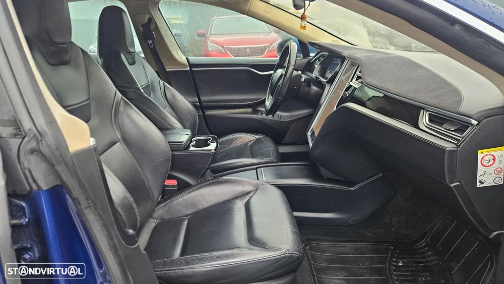 Tesla Model S Standard - 25