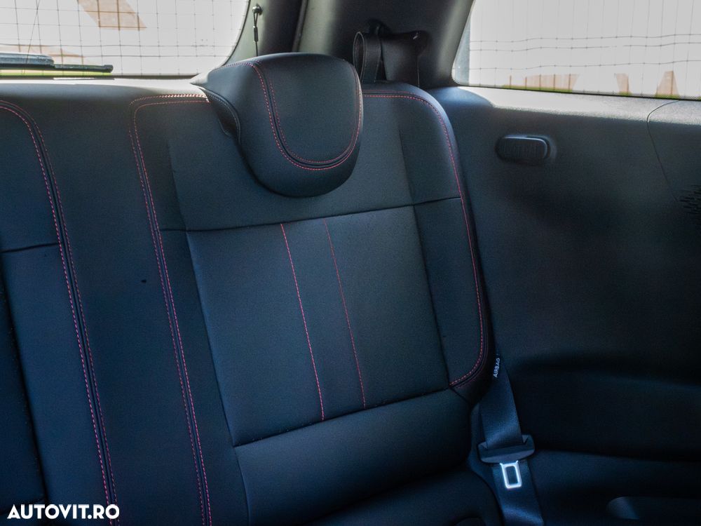 Mini Cooper E John Works Trim - 36