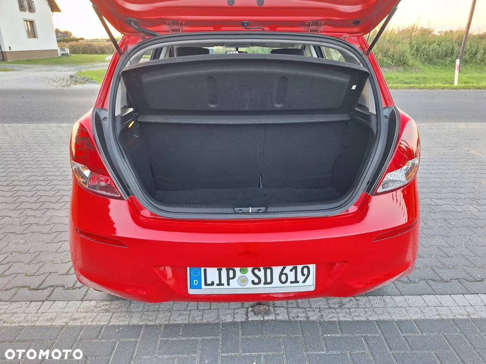 Hyundai i20 1.1 CRDi Trend - 11