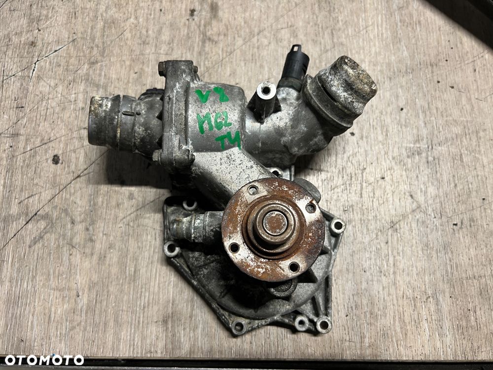 POMPA WODNA WODY M62 M62TU BMW E53 X5 E39 E38 4.4 - 1